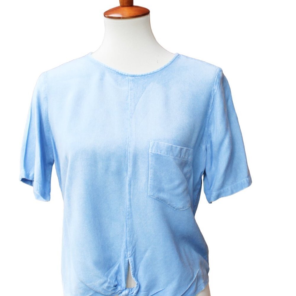 D&Kade Chambray Knotted Shirt |Light Wash Denim |  Size M